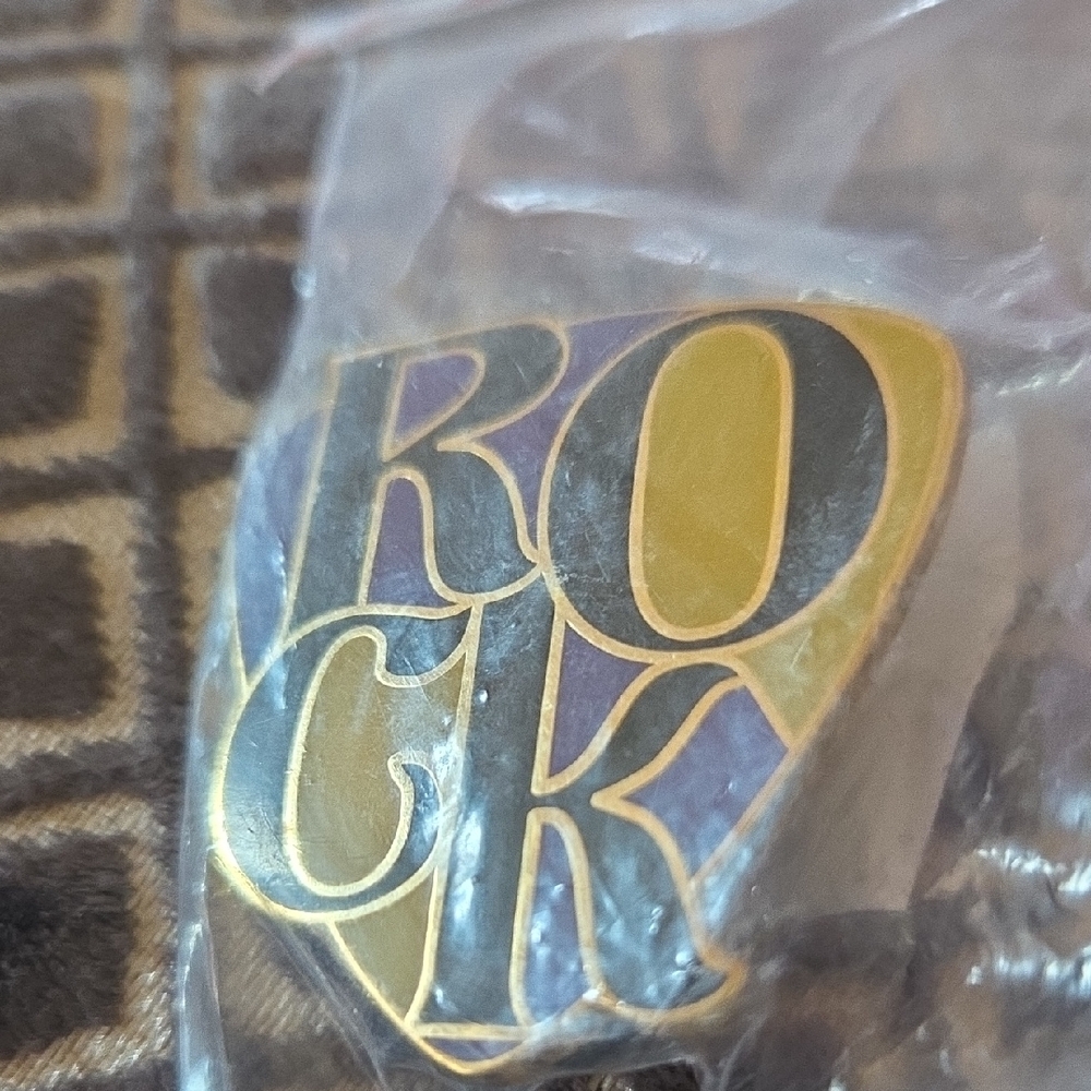 Hard Rock Cafe  Mega Millon Gold and Black  Pin